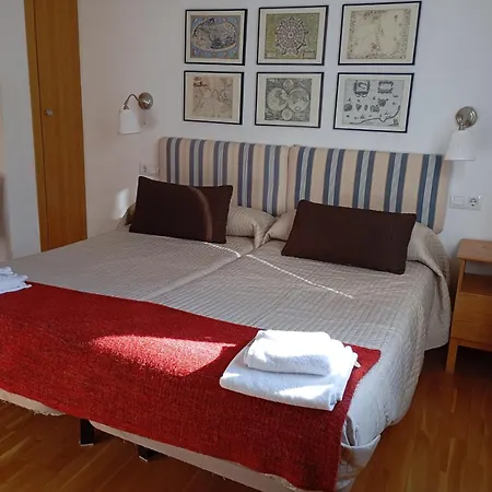 Apartamentos El Camino Villafranca Del Bierzo Exterior photo