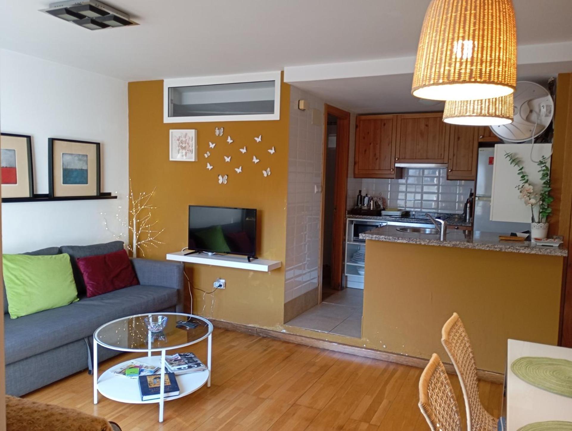 El Camino Apartment