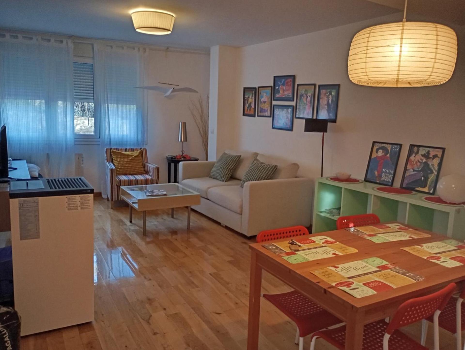 El Camino Apartment *